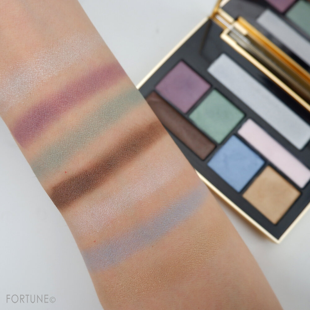 画像：Amplitude（アンプリチュード）2020クリスマスコフレ『アイカラーパレット ホリデーリミテッド』