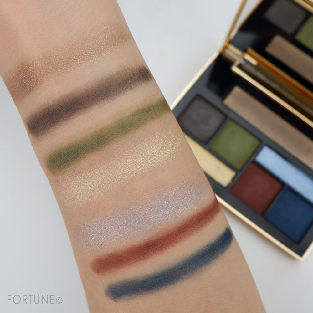 画像：Amplitude（アンプリチュード）2020クリスマスコフレ『アイカラーパレット ホリデーリミテッド』