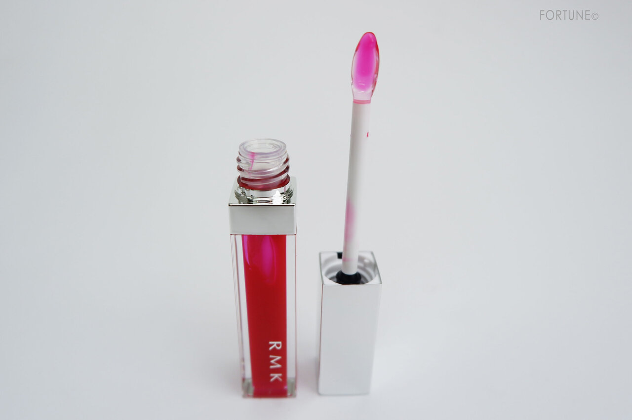 画像：2020クリスマスコフレ「RMK ホリデールック レッドメイクアップキット 2020」リップジェリーグロス