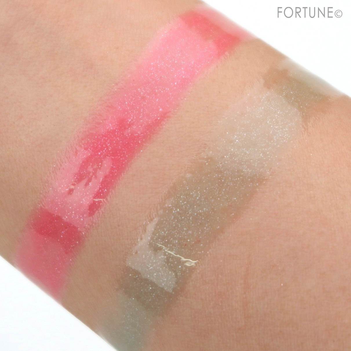 画像：CLARINS（クラランス）クリスマスコフレ『コンフォート リップオイル』12 キャンディグラム・13 ミントグラム