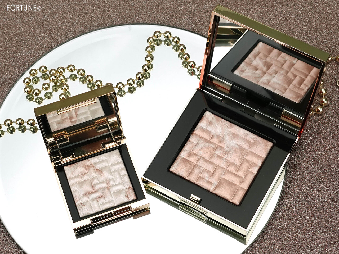 BOBBI BROWN(ボビイ ブラウン) Bobbi Brown x Ni Ni COLLECTION/2020年秋冬 新作コスメ「ハイライティング パウダー」「ミニ ハイライティング パウダー」