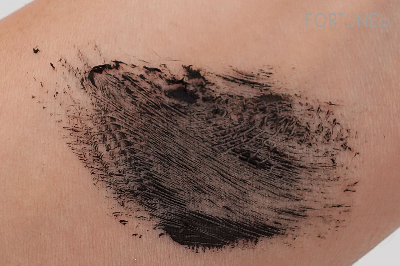 画像：REVLON（レブロン）So Fierce!™️（ソー フィアス！）「レブロン ソー フィアス！ マスカラ」