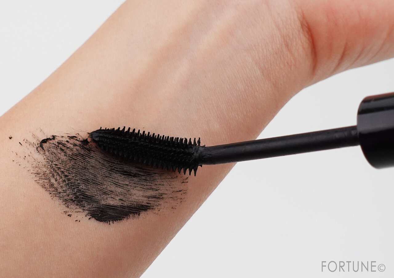 画像：REVLON（レブロン）So Fierce!™️（ソー フィアス！）「レブロン ソー フィアス！ マスカラ」