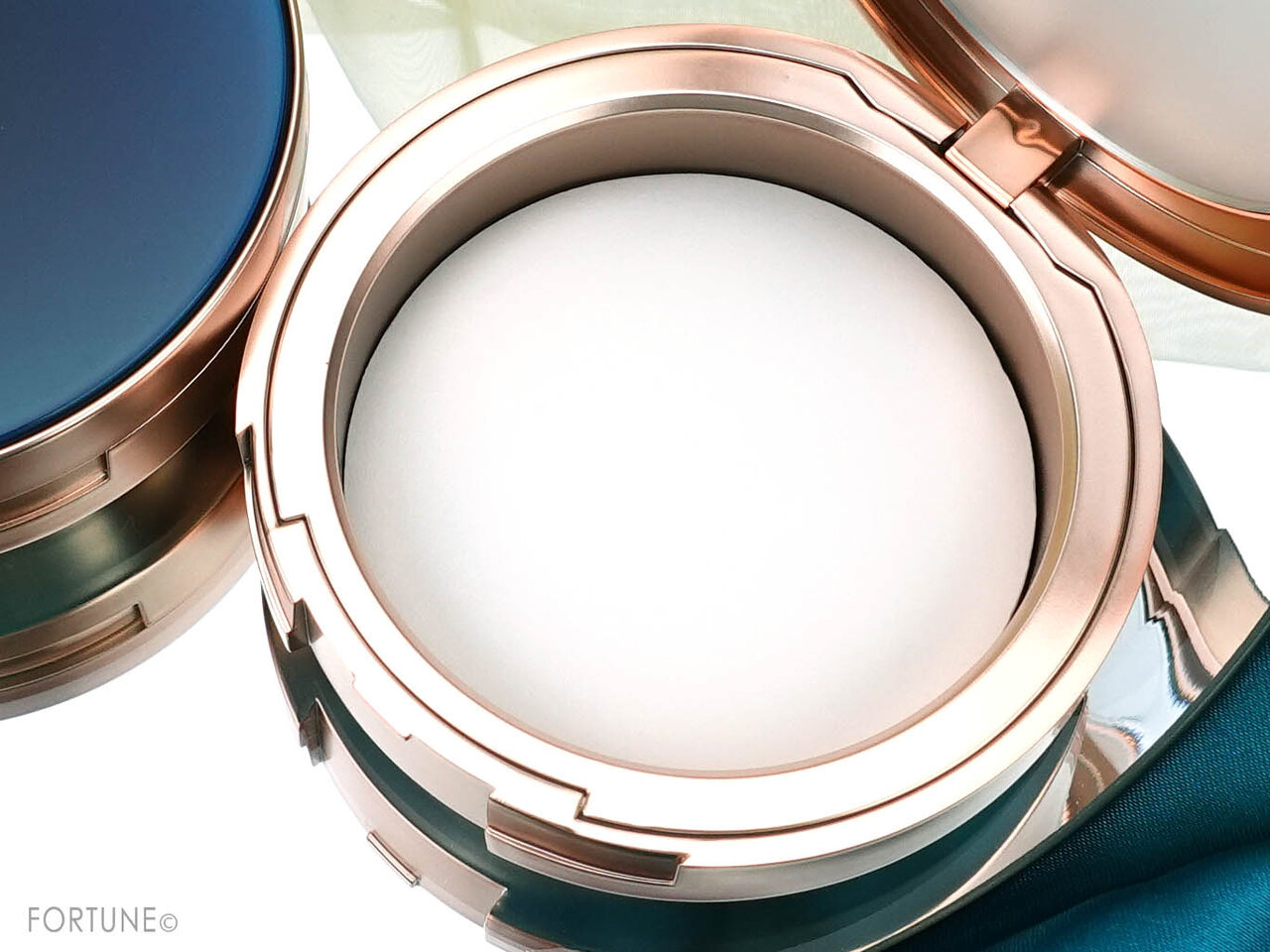 花西子／玉女桃花絹糸 プレストフェイスパウダー