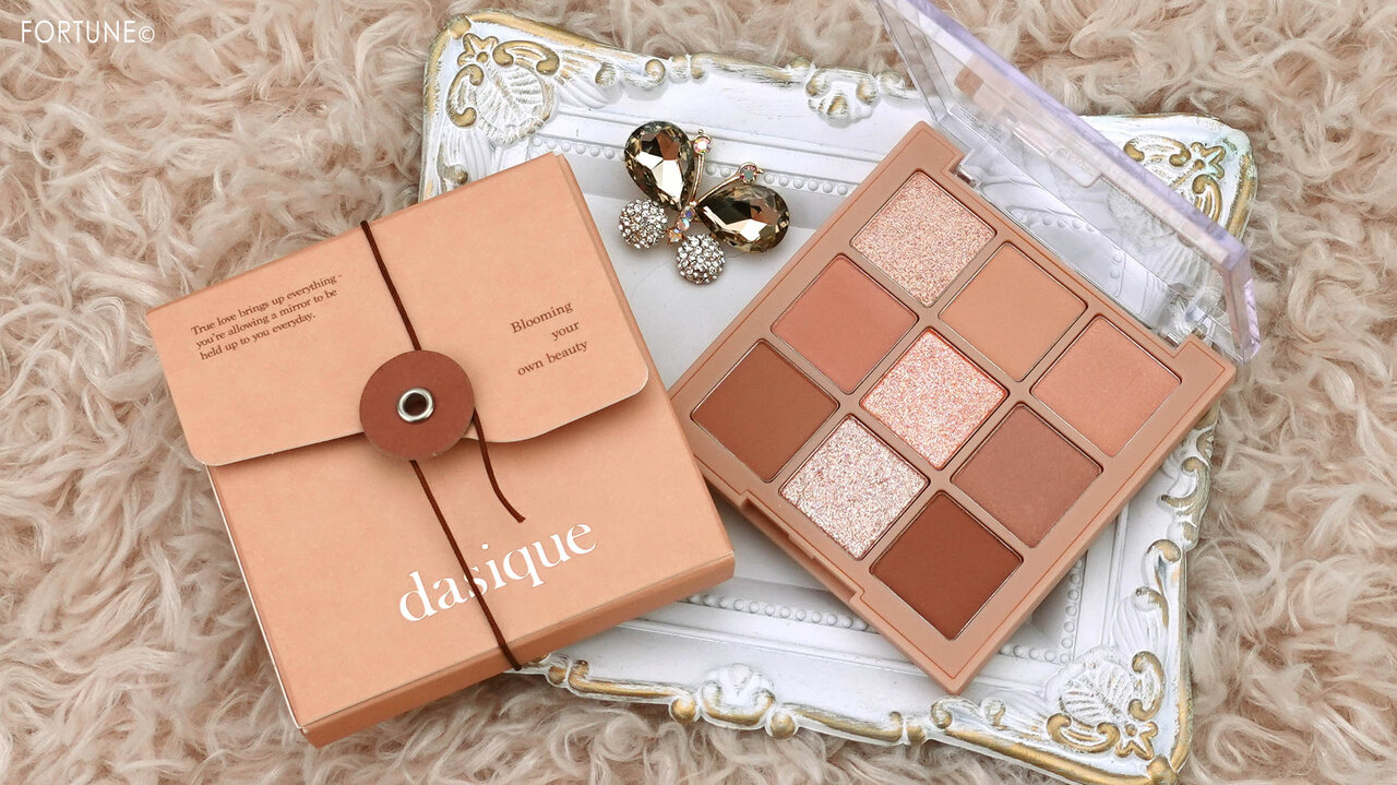 画像：dasique（デイジーク）『デイジークシャドウパレット』05 サンセットミュリー