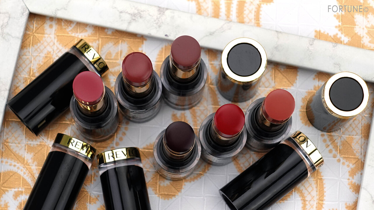 画像：REVLON（レブロン）『レブロン スーパー ラストラス グラス シャイン リップスティック』