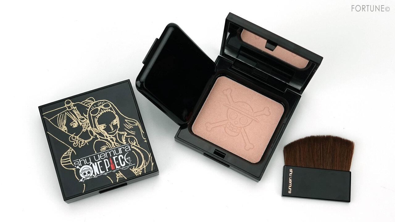 画像：shu uemura（シュウ ウエムラ）ONE PIECE（ワンピース）クリスマスコフレ第2弾「フィアレスクルー ハイライター ゴールド フィースト/ロマンスドーン」