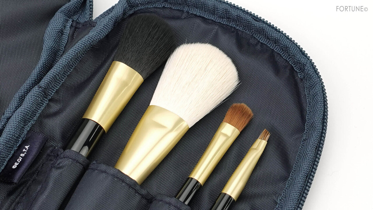 画像：shu uemura（シュウ ウエムラ）ONE PIECE（ワンピース）クリスマスコフレ第2弾「フィアレスクルー プレミアム ブラシ セット」