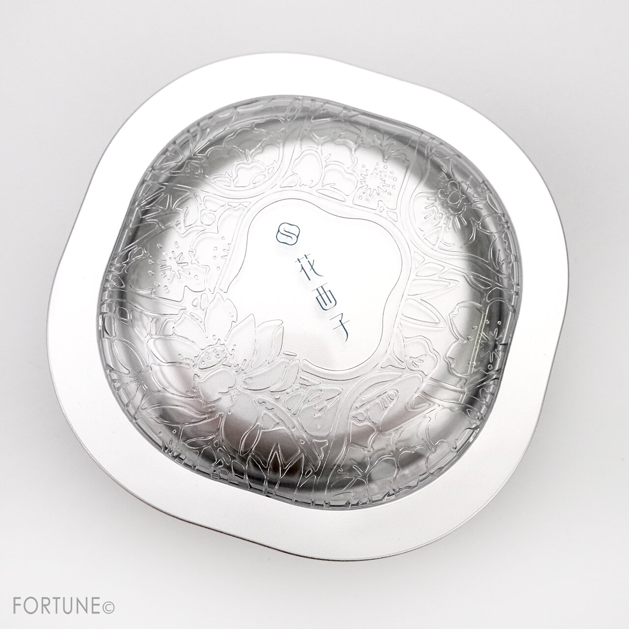 花西子　玉女桃花・フェイスパウダー（おしろいタイプ）（苗族印象・オーダーメードタイプ）／03　粧似霧