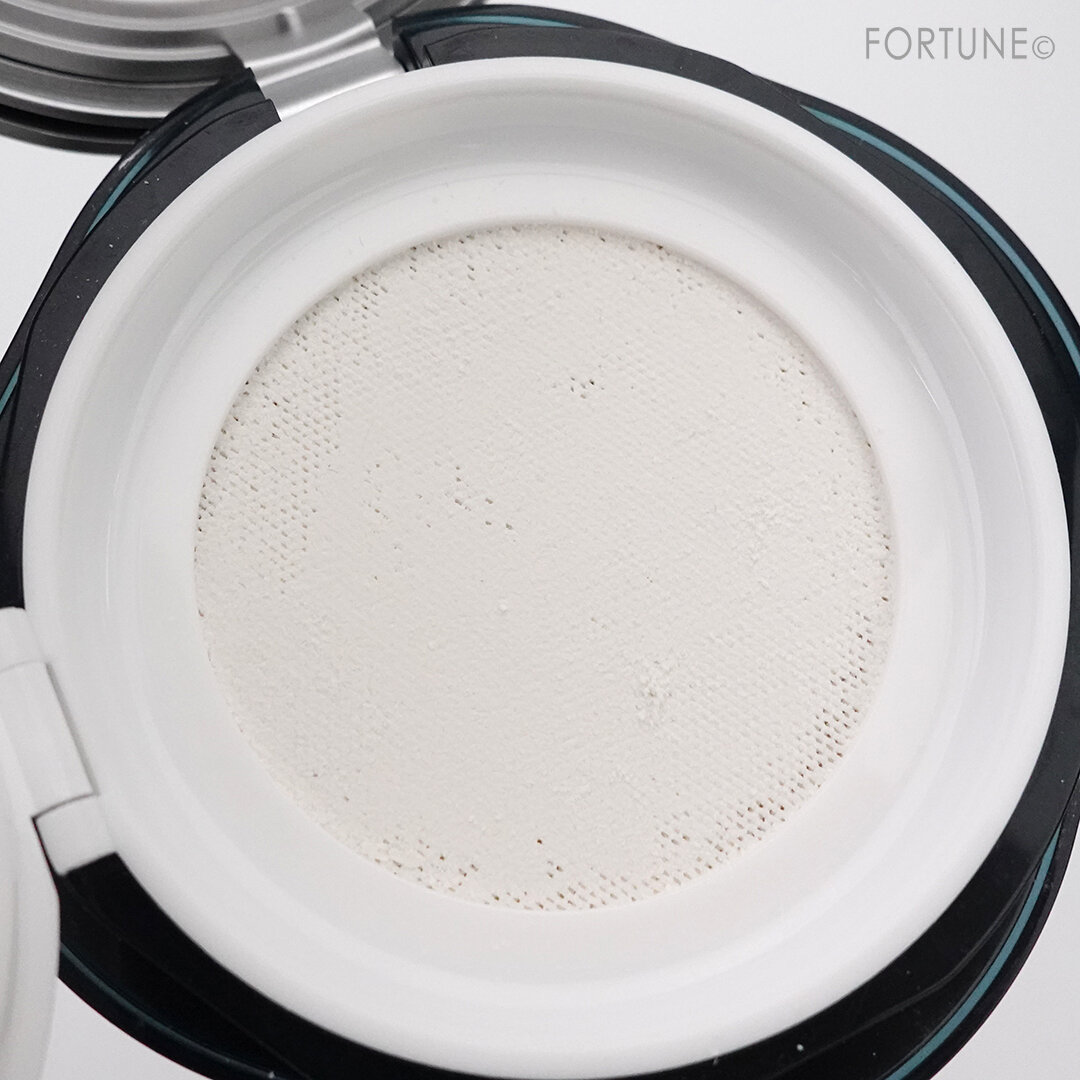 花西子　玉女桃花・フェイスパウダー（おしろいタイプ）（苗族印象・オーダーメードタイプ）／03　粧似霧