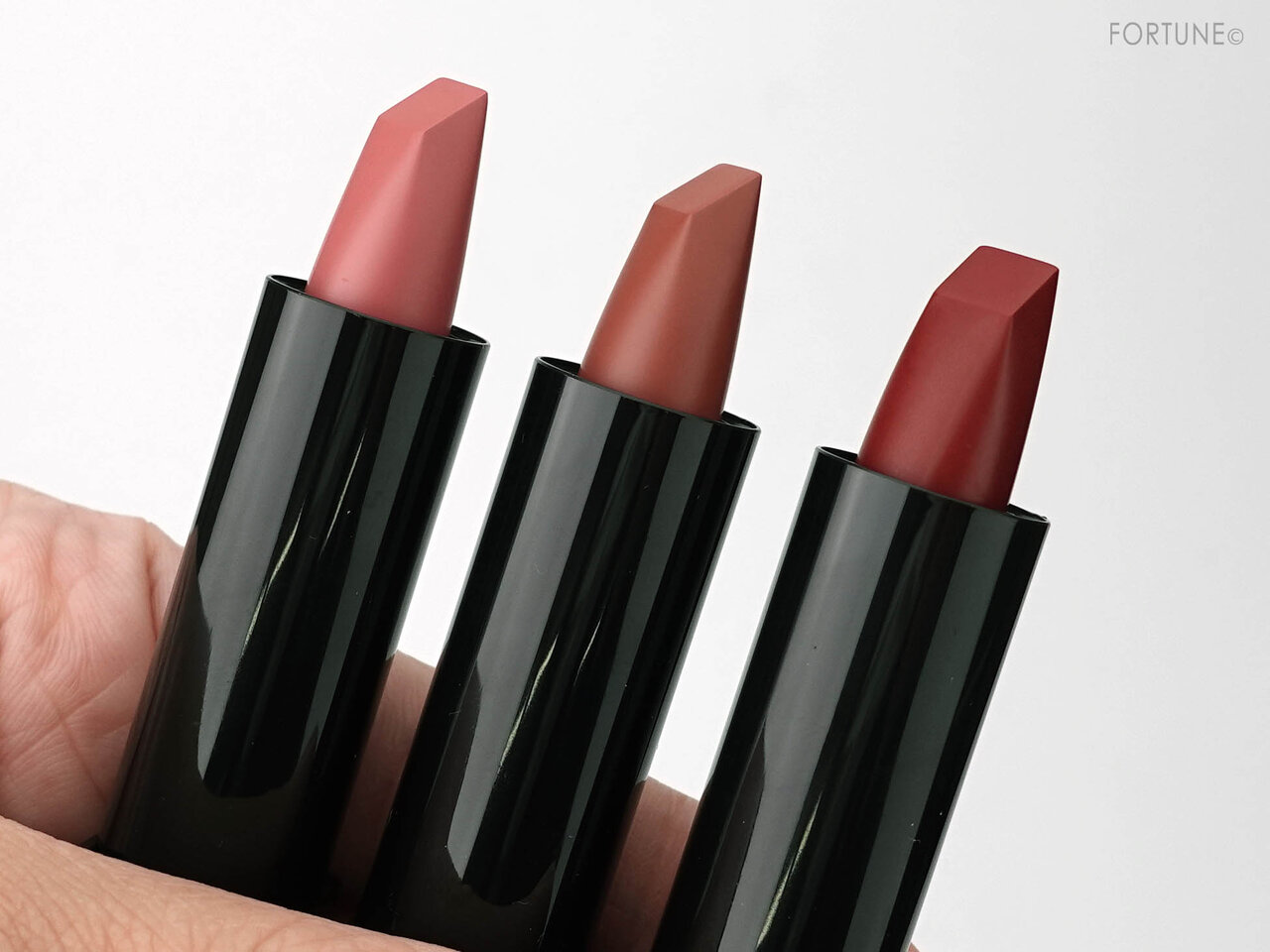 資生堂/SHISEIDO 2020ホリデーコレクション/クリスマスコフレ 新作コスメ「SHISEIDO モダンマット パウダーリップスティック ミニセット リミテッド エディション」スウォッチ・使用レポ・レビュー