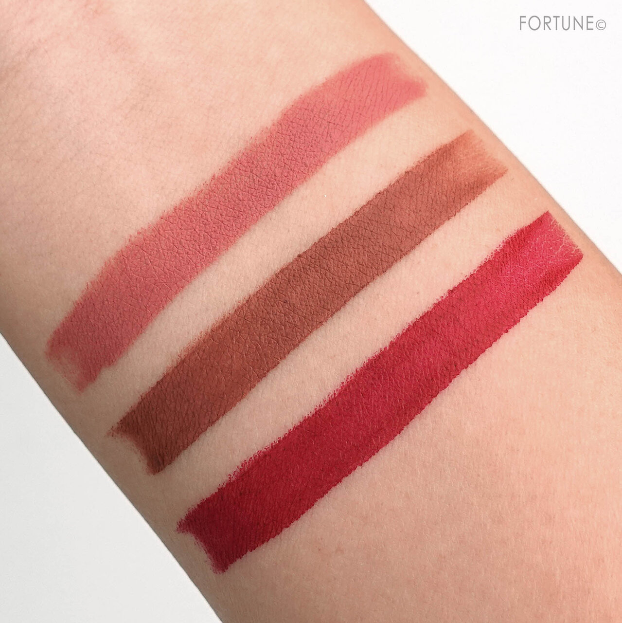 資生堂/SHISEIDO 2020ホリデーコレクション/クリスマスコフレ 新作コスメ「SHISEIDO モダンマット パウダーリップスティック ミニセット リミテッド エディション」スウォッチ・使用レポ・レビュー