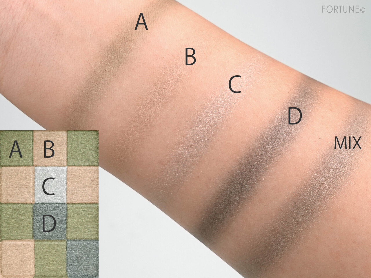 Amplitude(アンプリチュード) 2021春新作コスメ スプリングコレクション「スモーキーシーク フォーアイズ」03 スモーキーグリーン　レビュー・使用レポ・スウォッチ