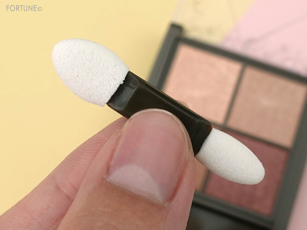 CEZANNE(セザンヌ) 2020年秋冬新色 新作コスメ「ニュアンスオンアイシャドウ」03 ブロンズレッド　レビュー・使用レポ・スウォッチ