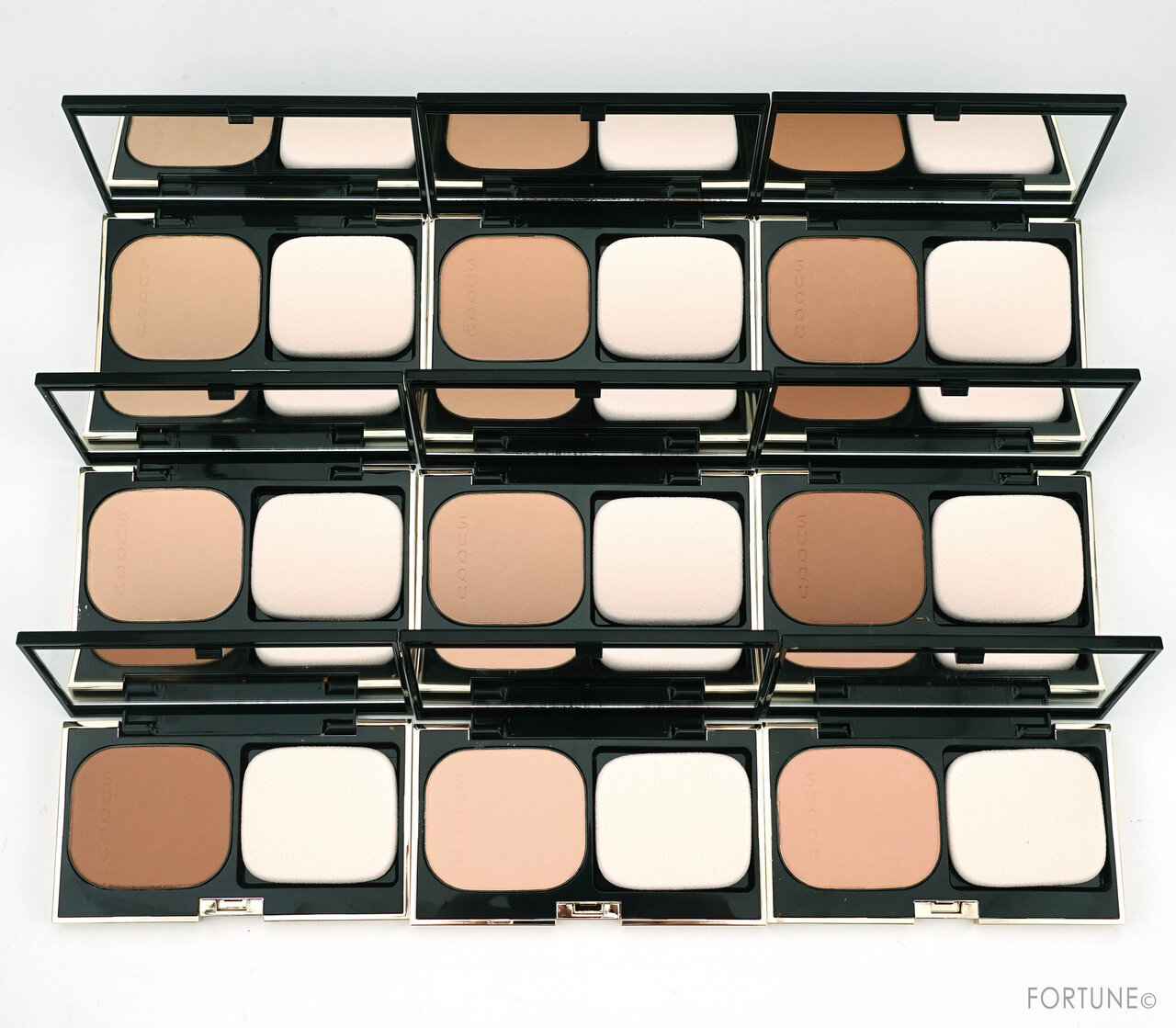 SUQQU(スック) 2021春 新作コスメ「グロウ パウダー ファンデーション」