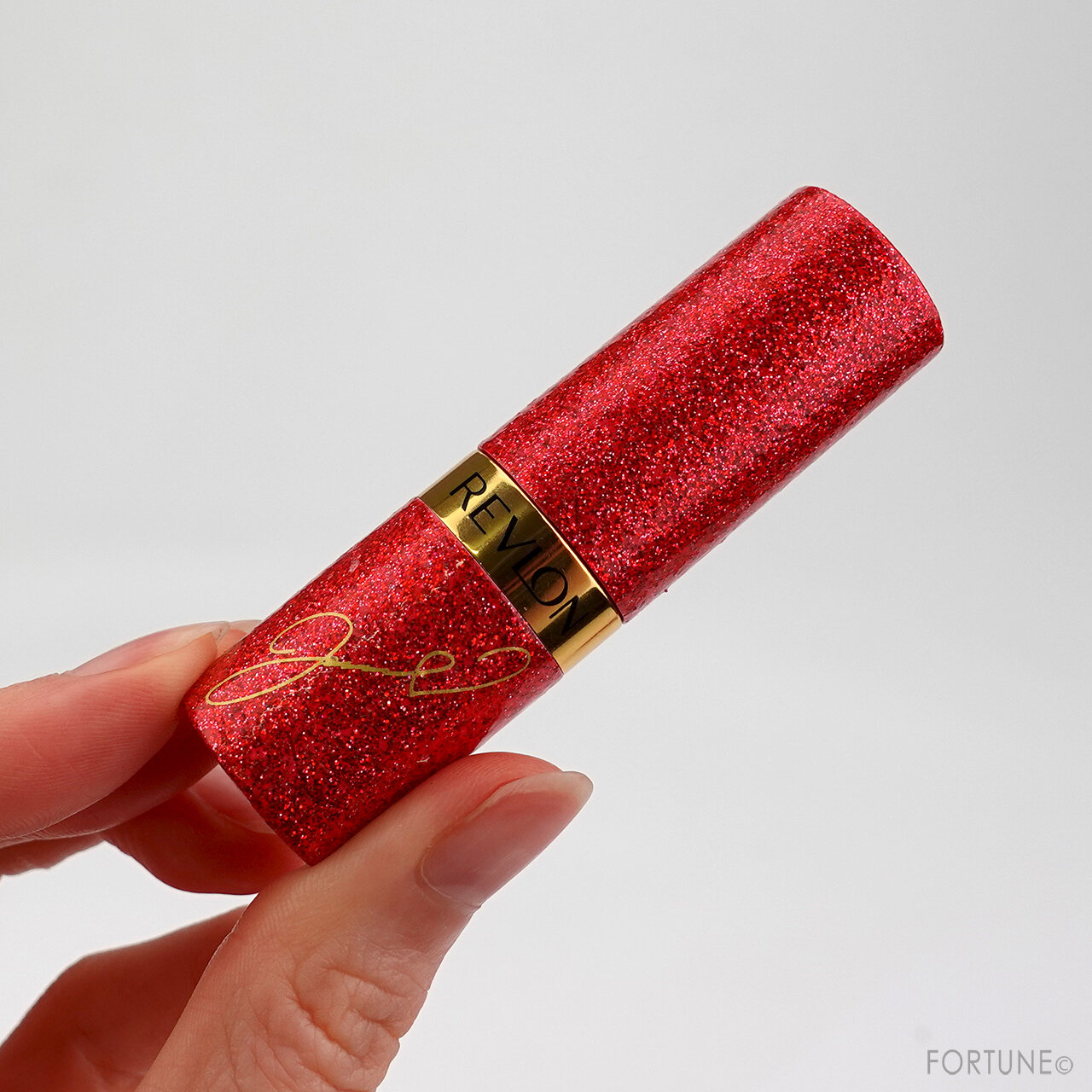 REVLON(レブロン) 2020新作コスメ/限定色・パッケージ ジェシカ・ジュンサイン入り「レブロン スーパー ラストラス リップスティック」レビュー・全色スウォッチ・使用レポ