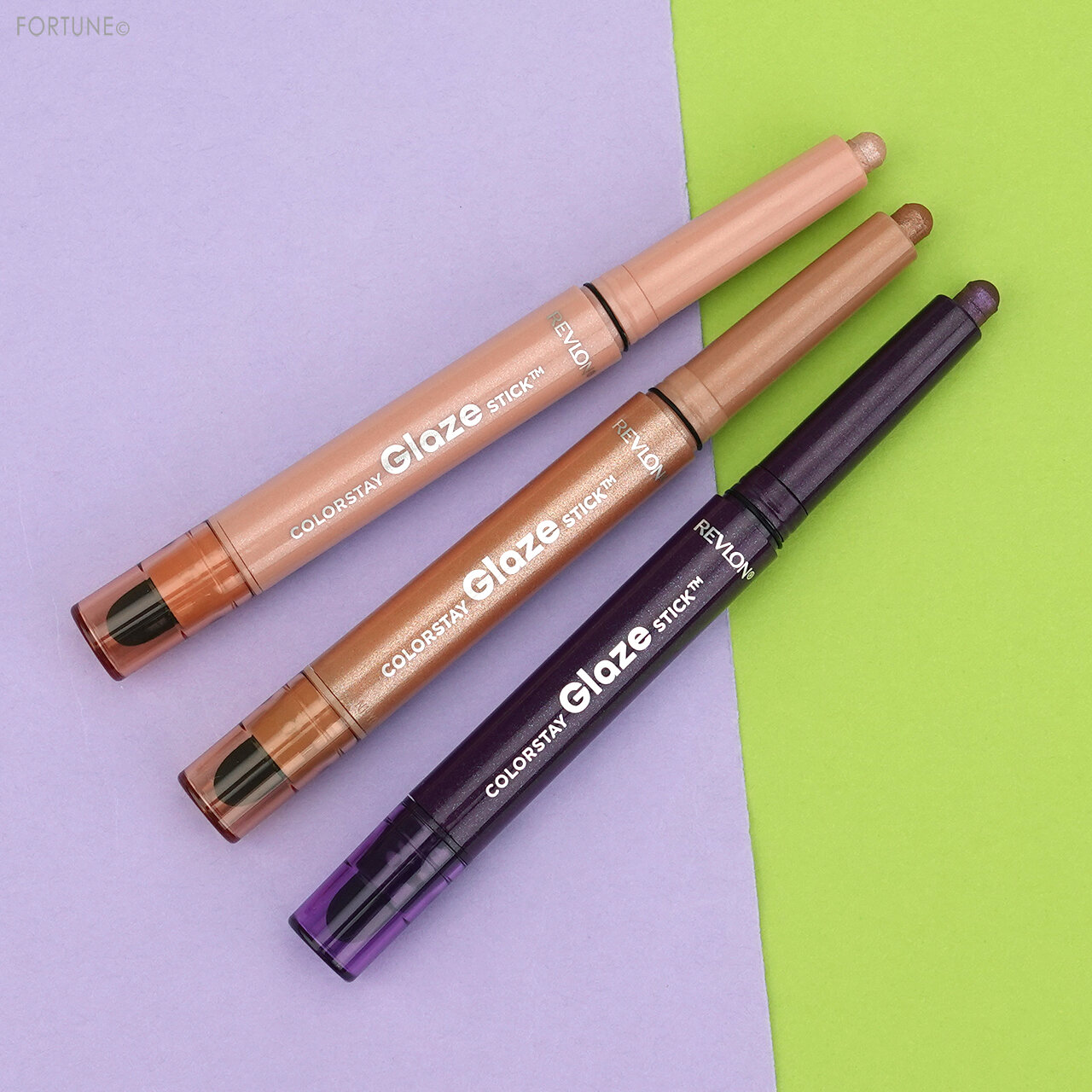 REVLON（レブロン）2020冬新作コスメ『レブロン カラーステイ グレイズ スティック』『レブロン カラーステイ ベロア スティック』