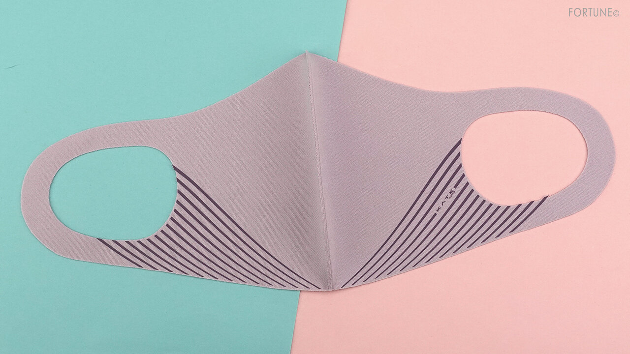 画像：KATE（ケイト）2020冬新作コスメ・プチプラコスメ・マスクメイク 小顔シルエットマスク「ケイト　マスク」