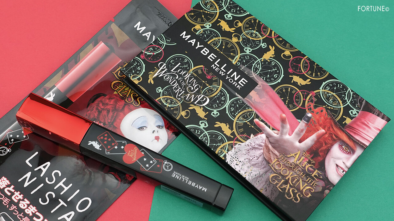 メイベリン ニューヨーク 2020新作コスメ/ディズニー映画「アリス・イン・ワンダーランド」限定コレクション　ラッシュニスタ N A01 ブラック/ポストカード アイシャドウ パレット AL-1　レビュー・スウォッチ・使用レポ