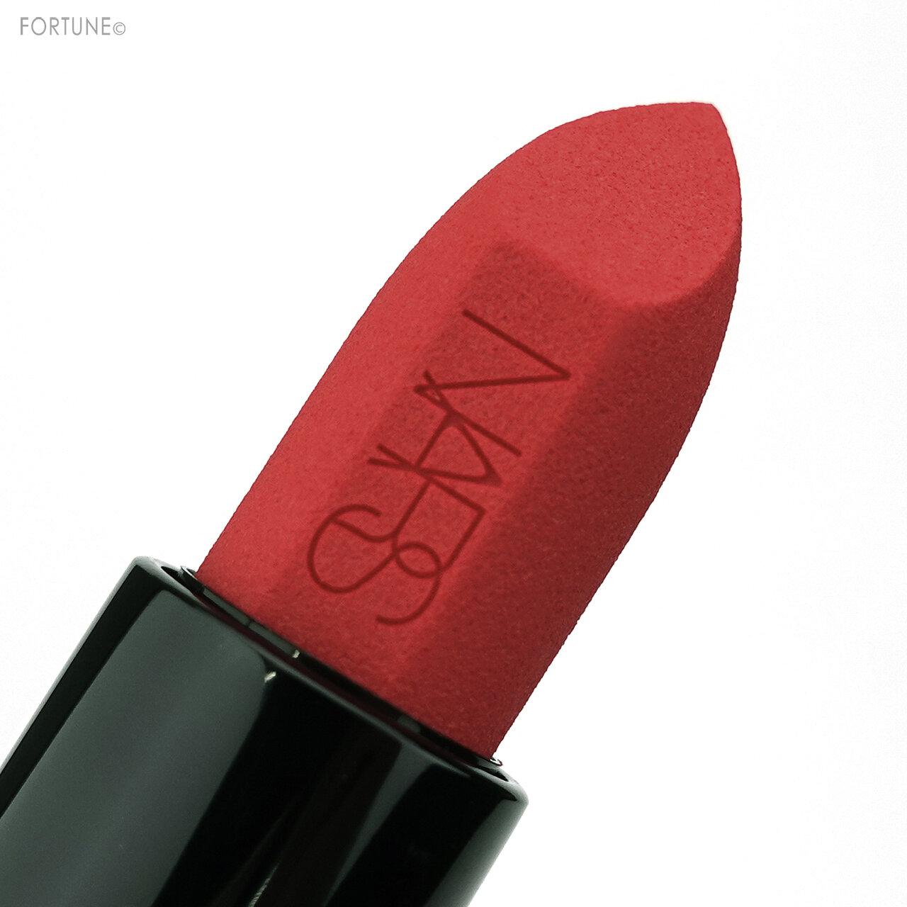 NARS(ナーズ)2021春新作コスメ クローデットコレクション「オーデイシャス シアーマット リップスティック」レビュー・使用レポ・全色スウォッチ