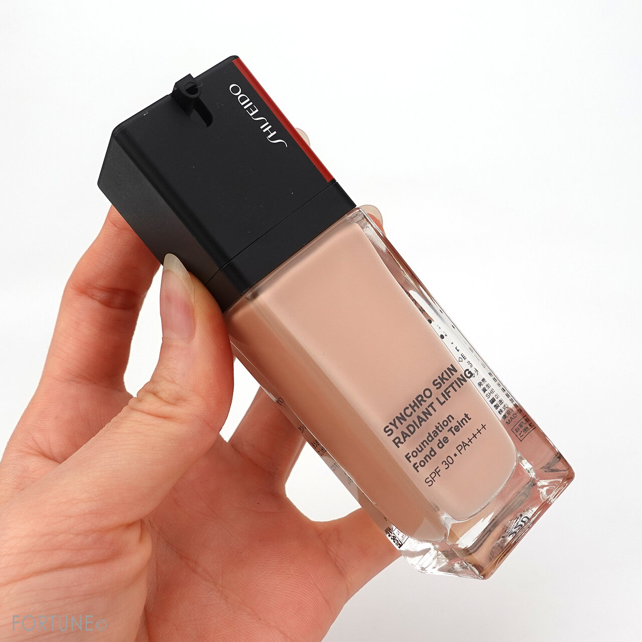 資生堂/SHISEIDO 2021春新作コスメ「シンクロスキン ラディアントリフティング ファンデーション」