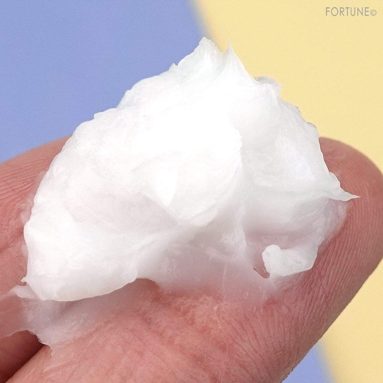 画像：plus eau（プリュスオー）2021新作「メロウリュクスマスク」