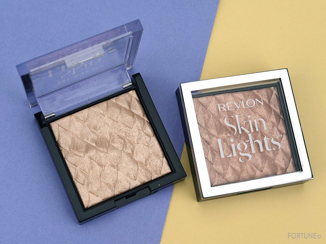 REVLON(レブロン)2021春新作コスメ「スキンライト プリズマティック ハイライター」