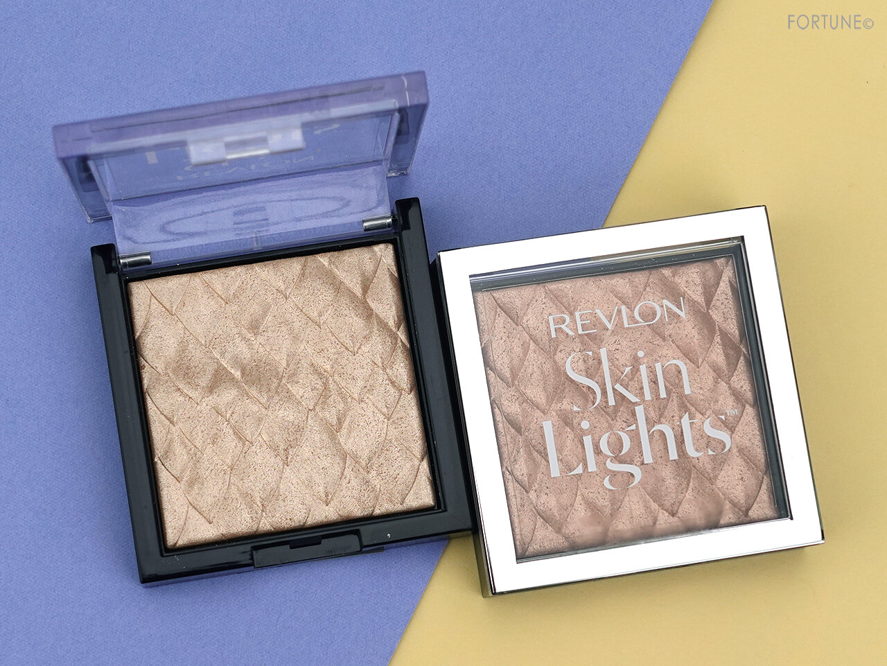 REVLON(レブロン)2021春新作コスメ「スキンライト プリズマティック ハイライター」