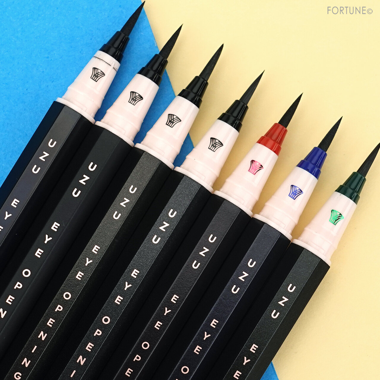 UZU(ウズ)2021新作コスメ「アイオープニングライナー セブン シェイズ オブ ブラック」