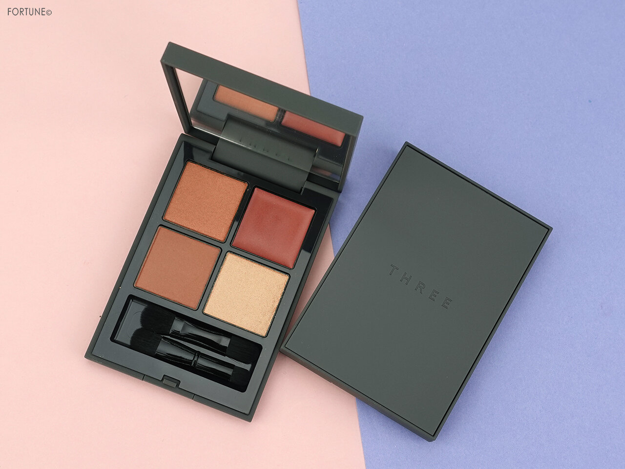THREE(スリー)2021春「ディメンショナルビジョンアイパレット」