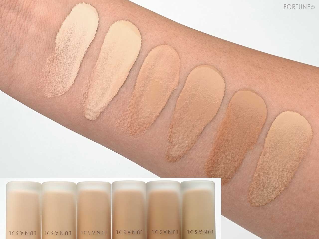 カネボウ化粧品 LUNASOL/ルナソル ライトスプレッドクリーミィリクイド