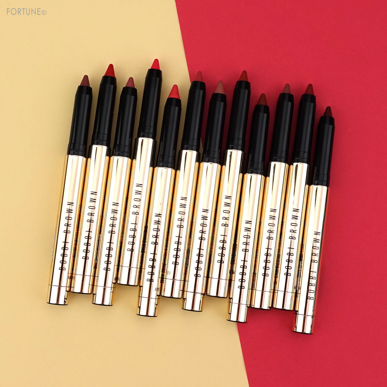 BOBBI BROWN/ボビイ ブラウン「リュクス ディファイニング リップスティック」