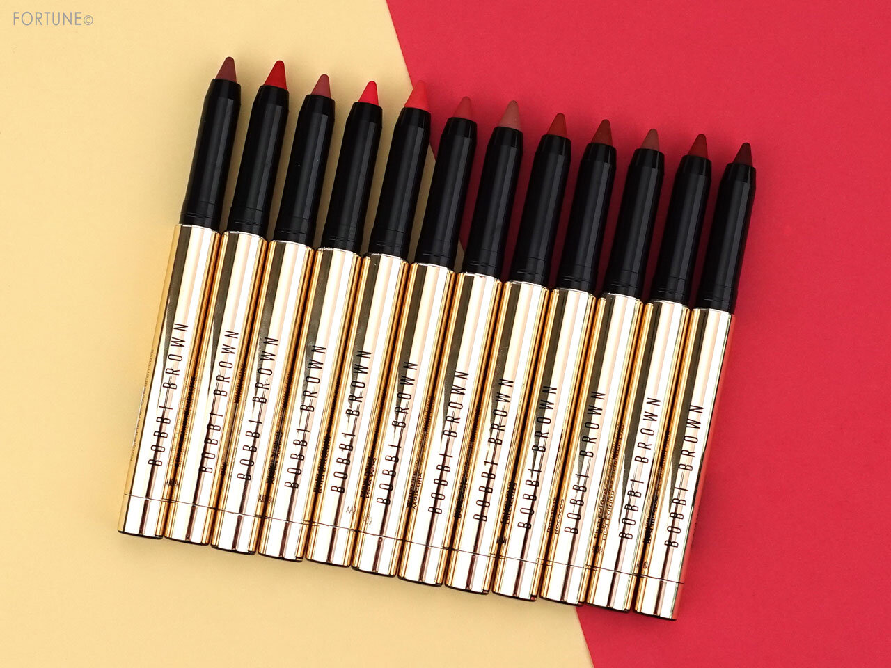 BOBBI BROWN/ボビイ ブラウン「リュクス ディファイニング リップスティック」