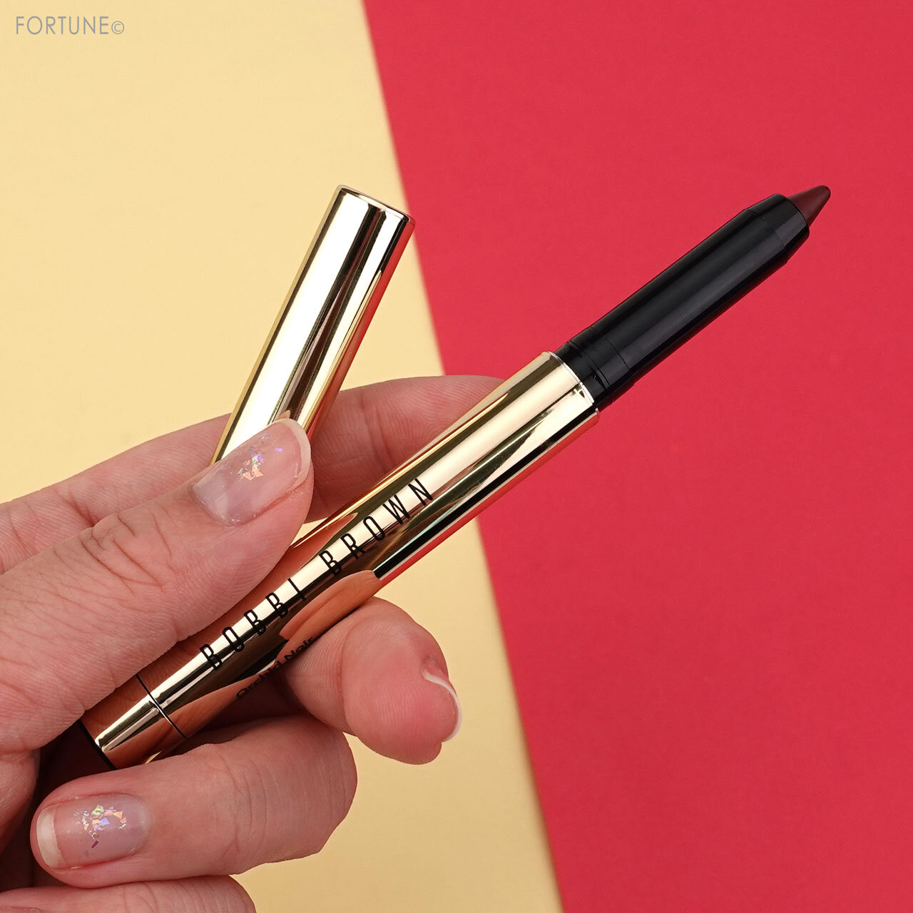 BOBBI BROWN/ボビイ ブラウン「リュクス ディファイニング リップスティック」