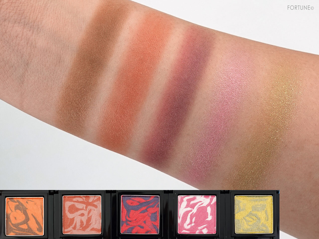 Visée/ヴィセ アヴァン シングルアイカラー マーブル