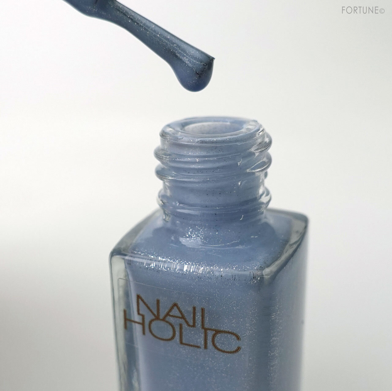 株式会社コーセー NAIL HOLIC/ネイルホリック リミテッドカラー