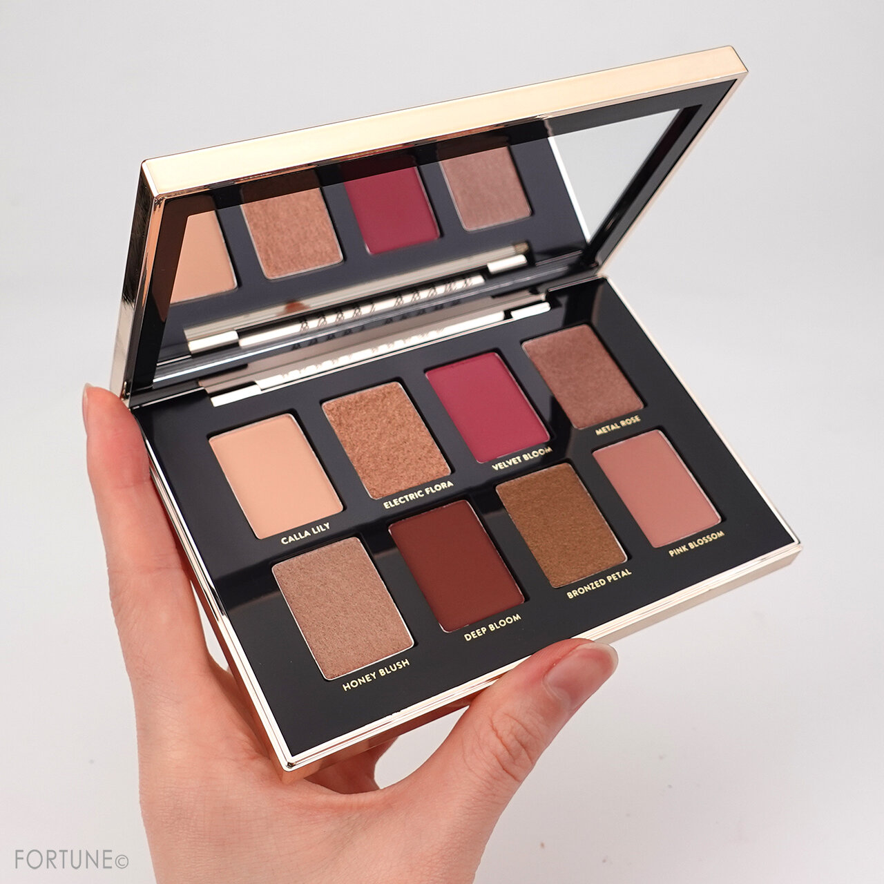 BOBBI BROWN/ボビイ ブラウン「リュクス メタル ローズ アイシャドウ パレット」