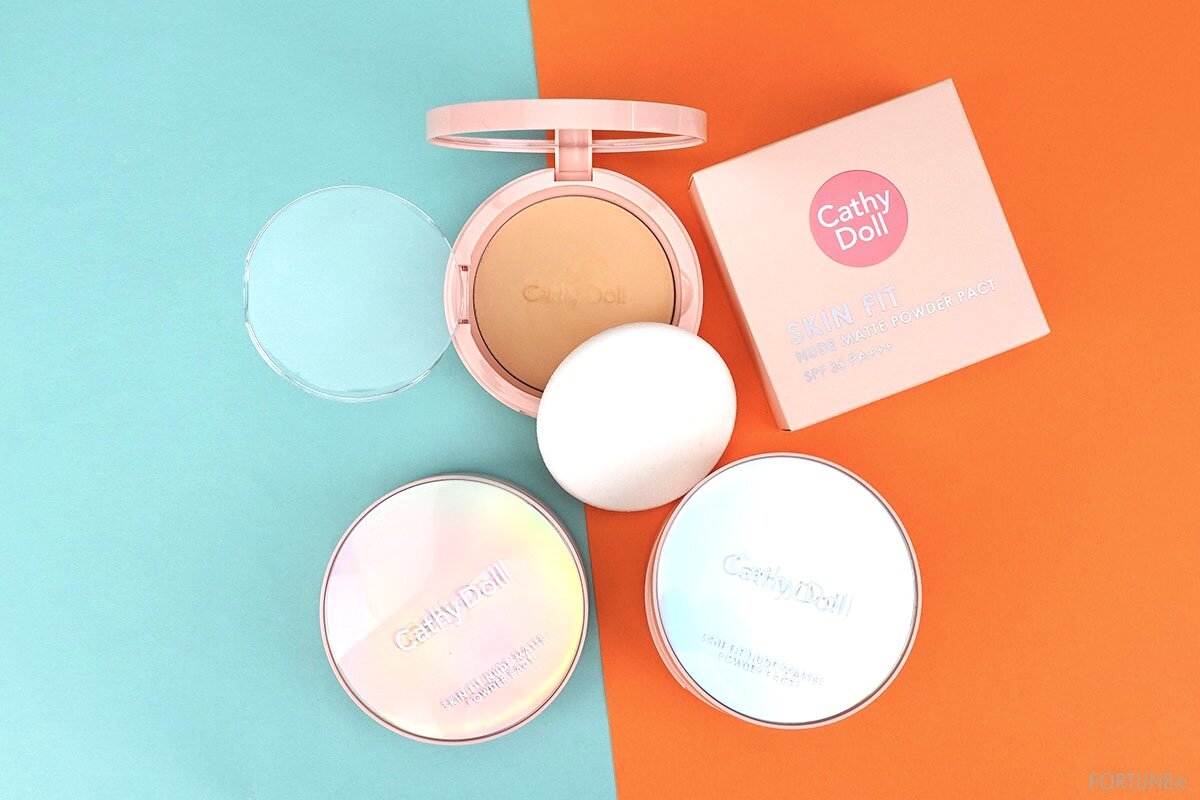 Cathy Doll(キャシードール) スキンフィットヌードマットパウダーパクト
