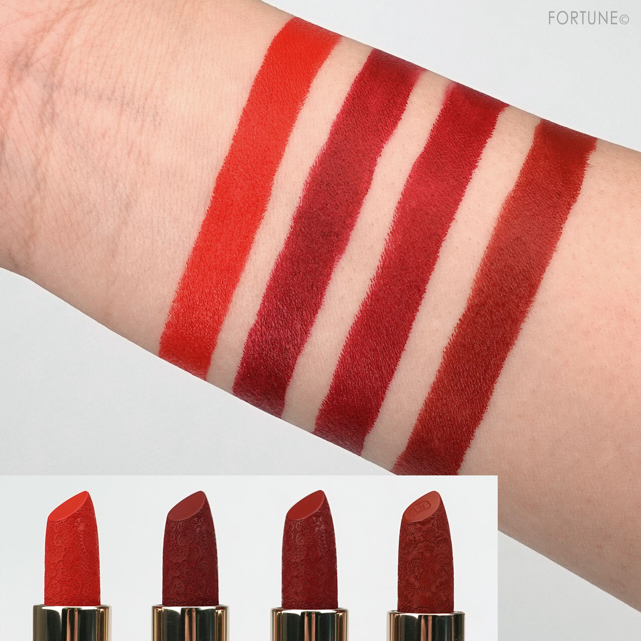 花西子（Florasis）「百花彫刻リップ」