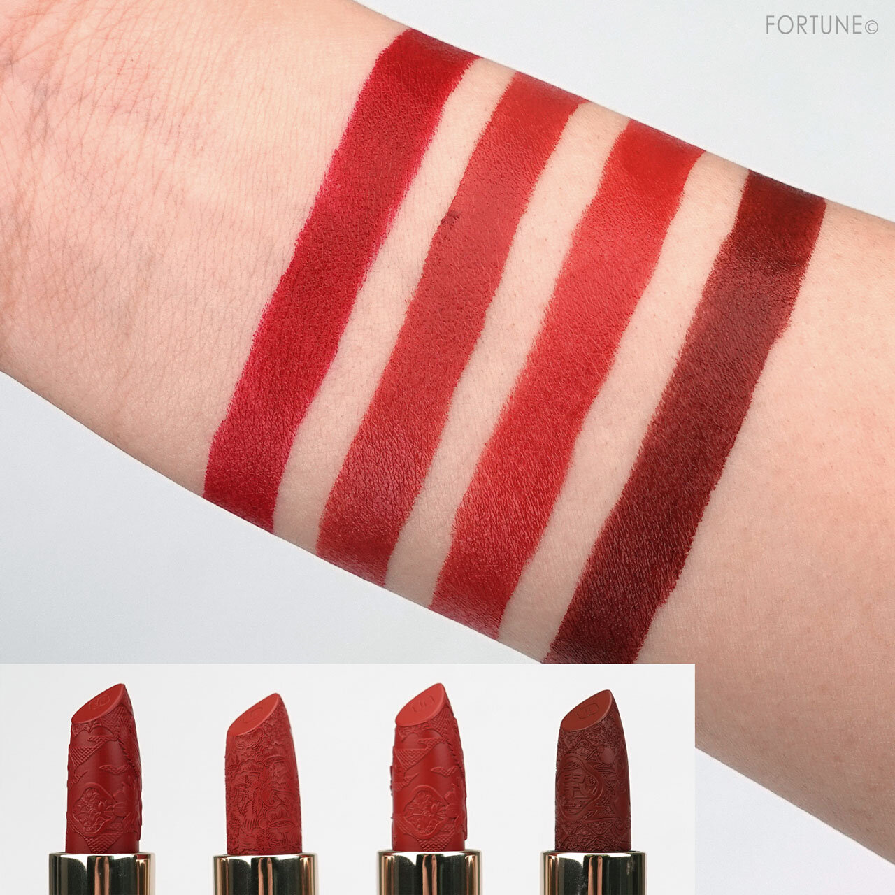 花西子（Florasis）「百花彫刻リップ」