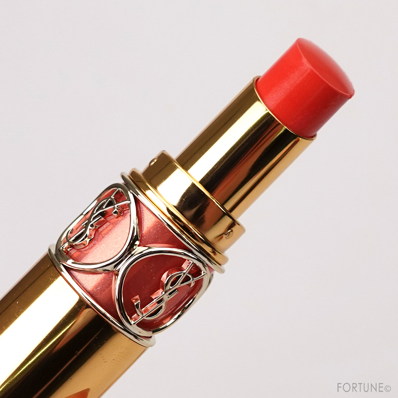 イヴ・サンローラン・ボーテ｜ルージュ ヴォリュプテ シャイン（15：コライユスポンティニー ）