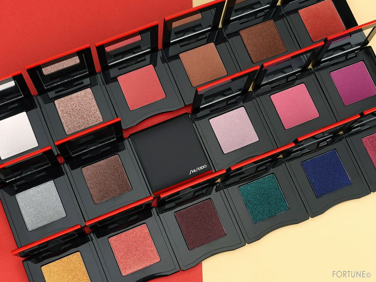 SHISEIDO ポップ パウダージェル アイシャドウ