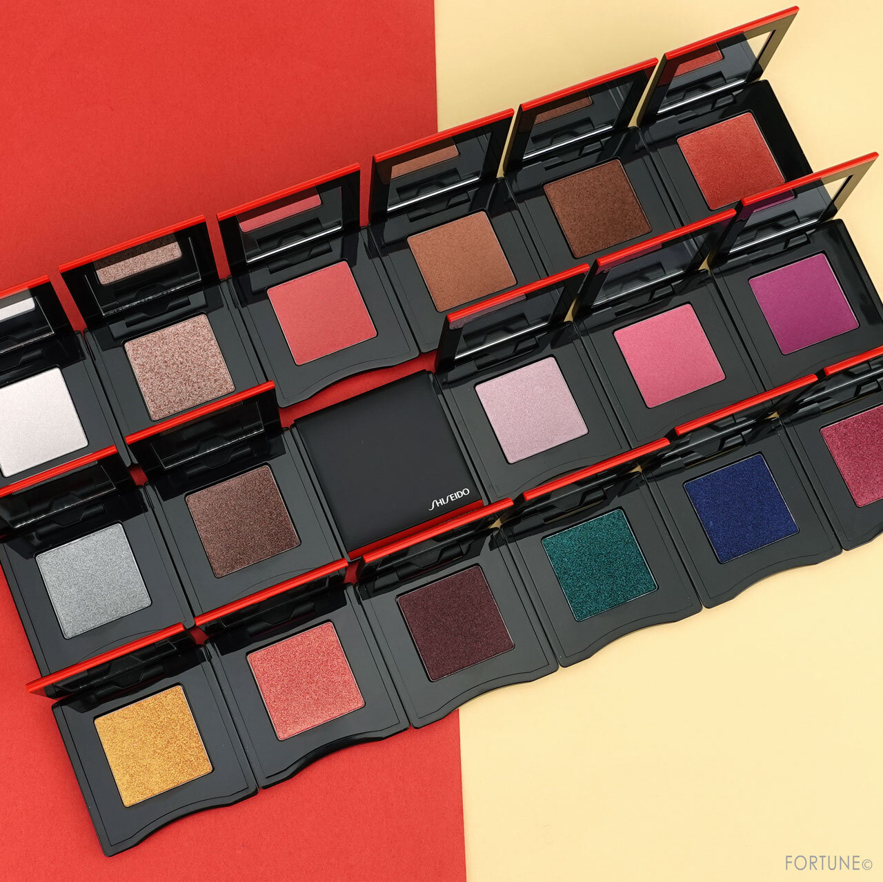 SHISEIDO ポップ パウダージェル アイシャドウ