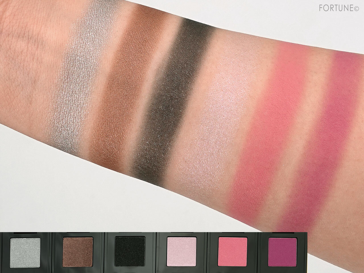 SHISEIDO ポップ パウダージェル アイシャドウ