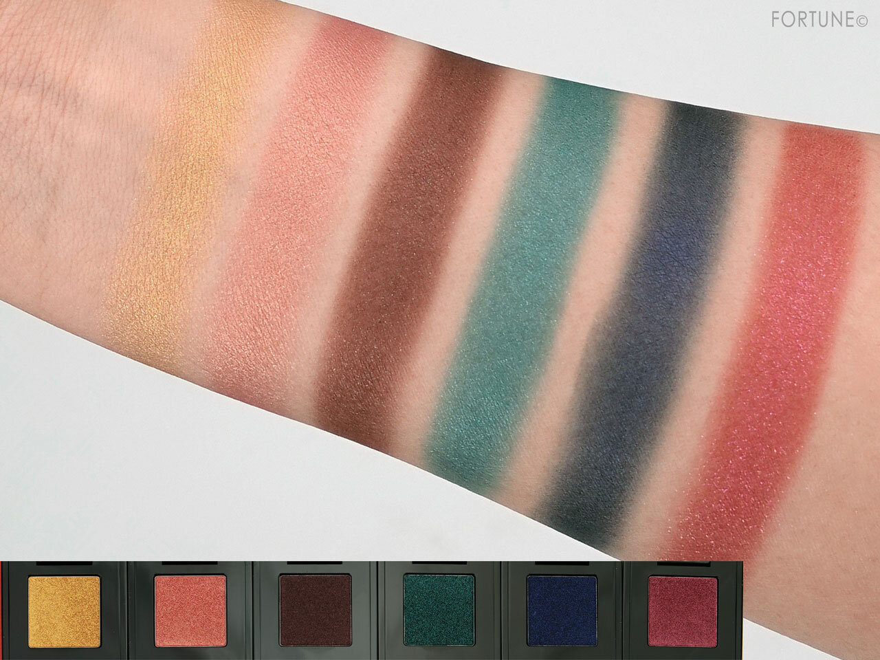 SHISEIDO ポップ パウダージェル アイシャドウ