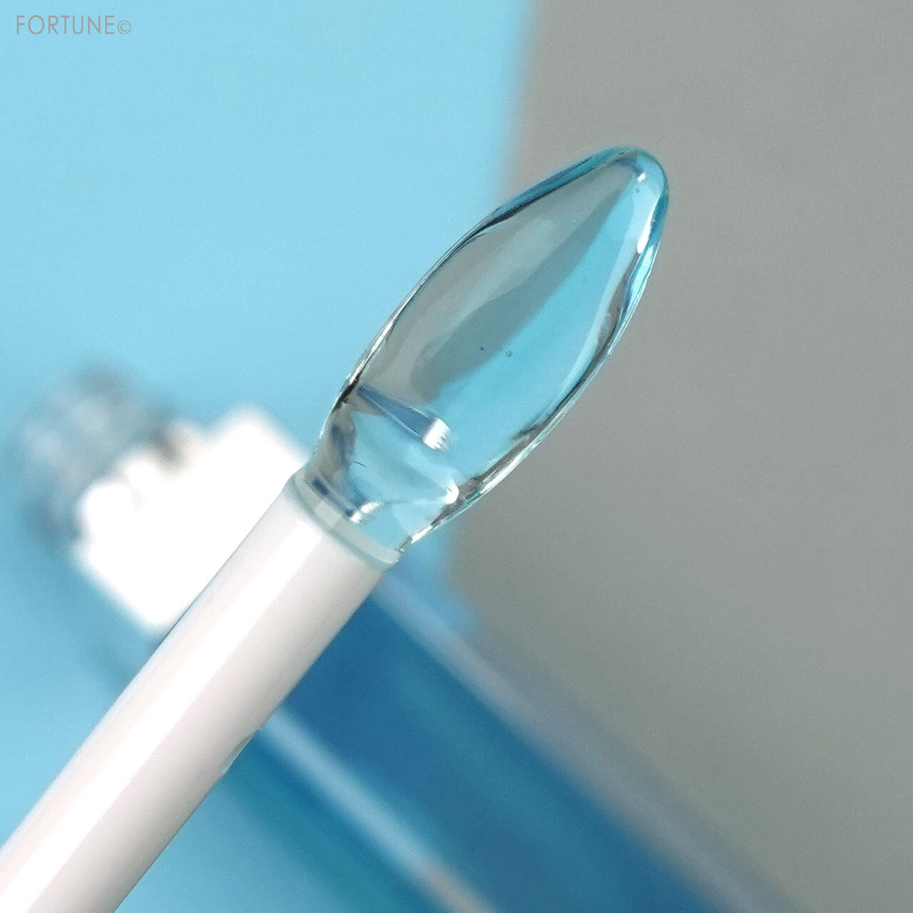 RMK ザ ナウナウネオングロス