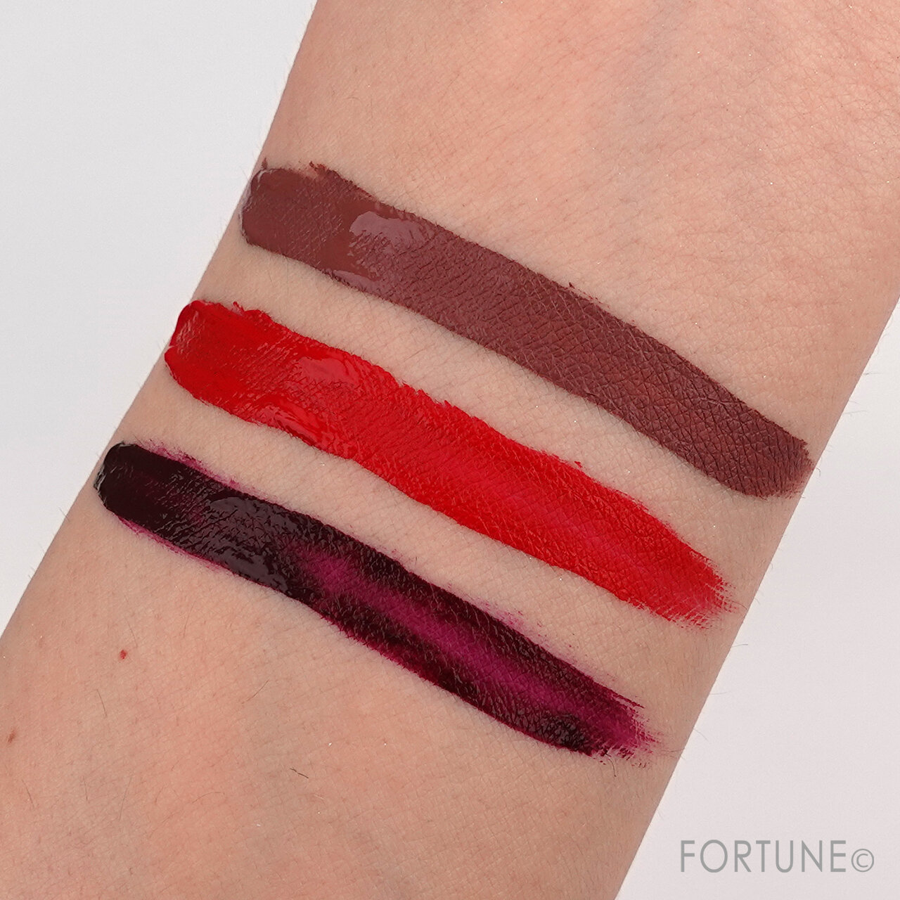 M·A·C/マック×ディズニー クルエラ「レトロ マット リキッド リップカラー」