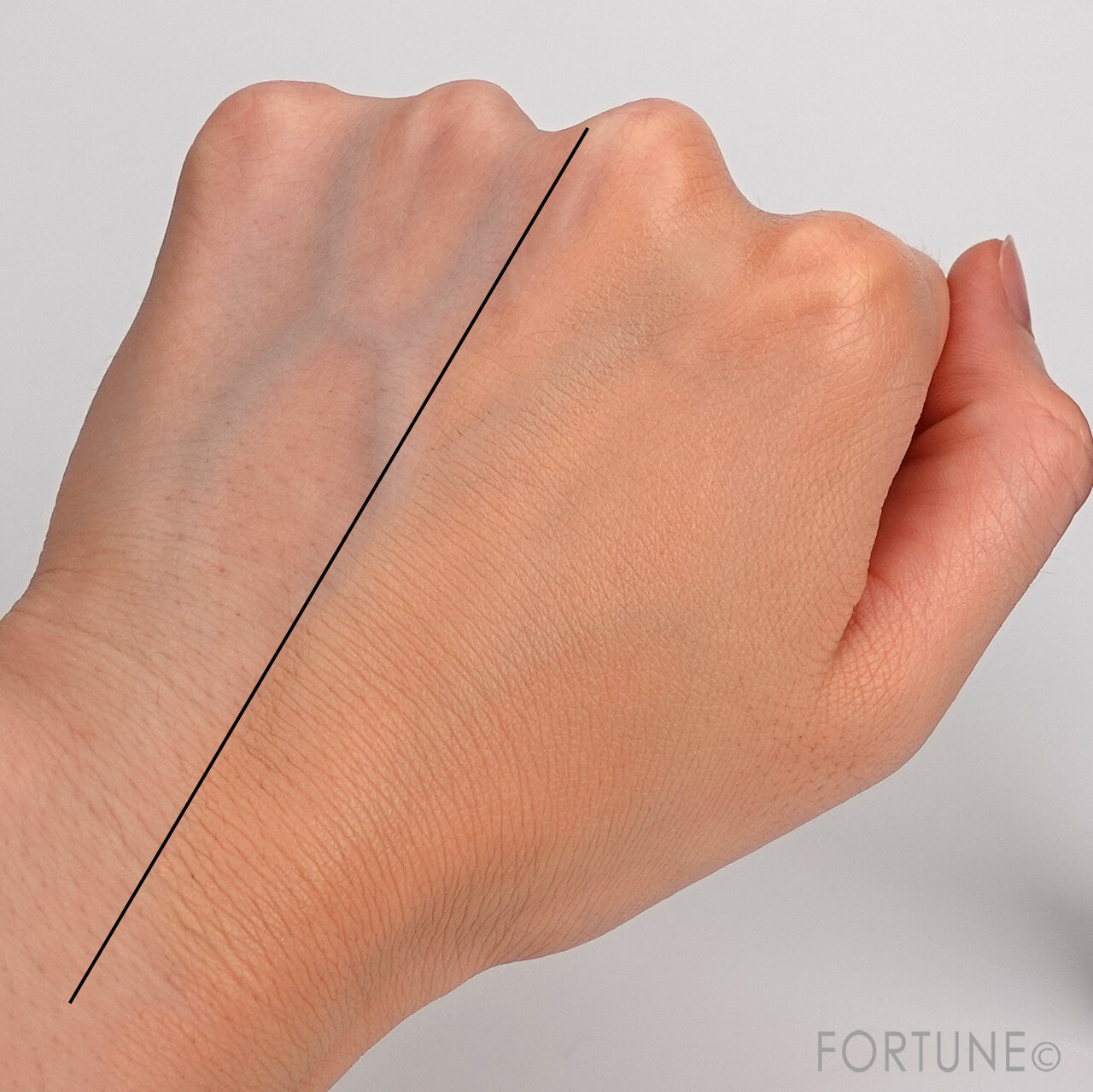 LAURA MERCIER/ローラ メルシエ ティンティド モイスチャライザー ブラーリング 0N1