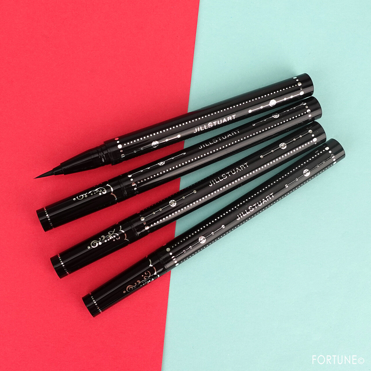 JILL STUART/ジルスチュアート　ニュアンスルック リキッドアイライナー