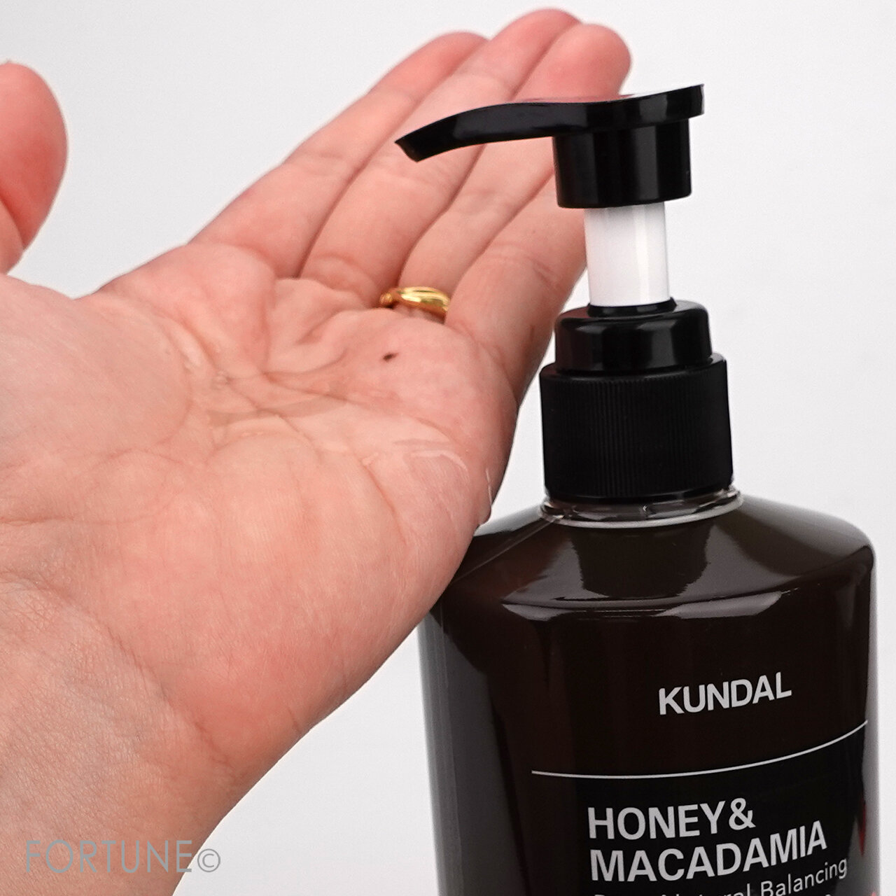 KUNDAL『クンダル シャンプー&トリートメントセット』